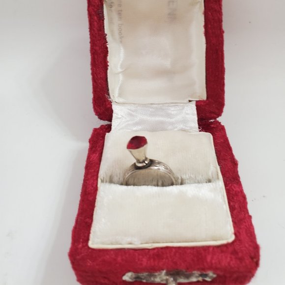 Red rupee medieval ring - Picture 10 of 10